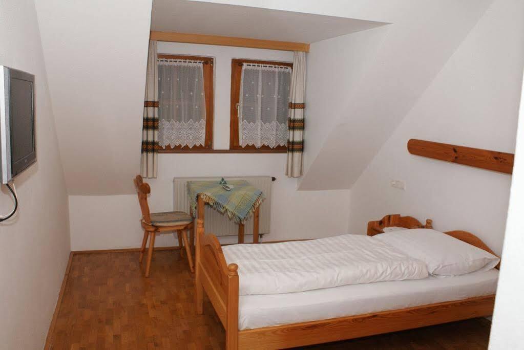 Zoechbauer Gaestehaus - Hotel Garni Kapelln Exteriör bild
